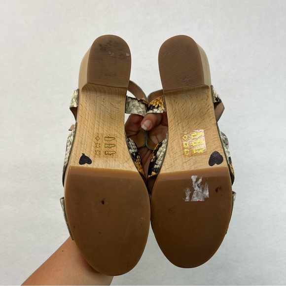 Madewell Womens Johanna Crisscross Snake Leather Clog Sandals Size 7.5 - Picture 6 of 7